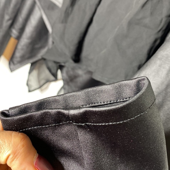 Armani Exchange vest size medium - Picture 6 of 8